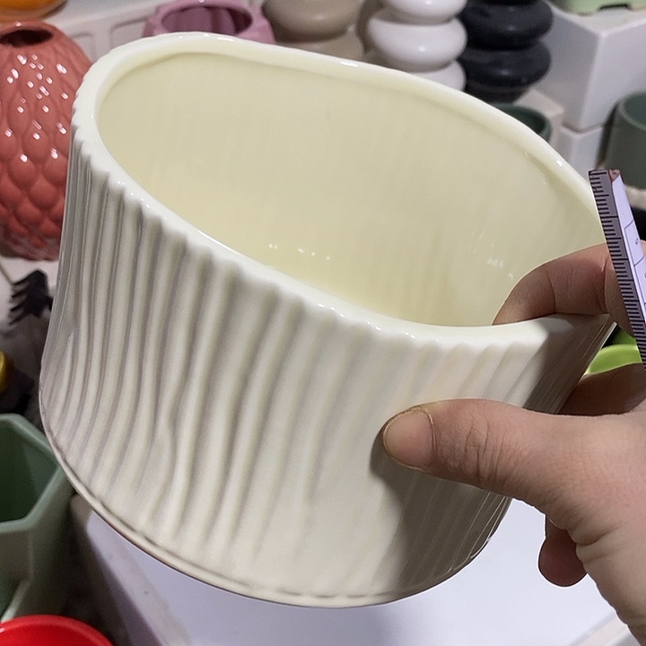 陶盆有孔 瑕疵针孔漏釉介意勿拍外口 16外高11