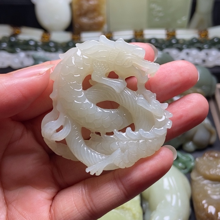 颈饰未镶嵌和田玉