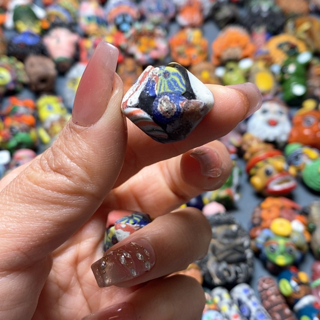 琉璃颈饰印度尼西亚飞碟