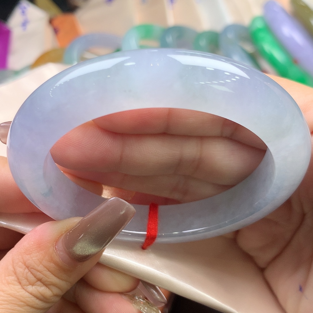 翡翠未镶嵌手镯56.9正圈