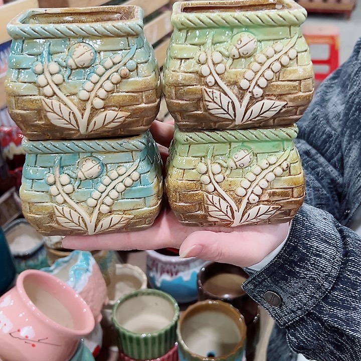 有孔.凑满10元发货多肉陶瓷花盆！