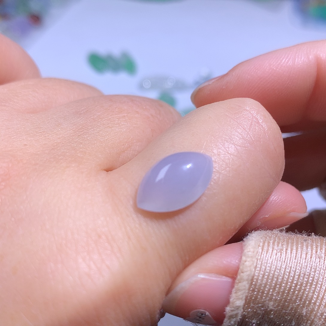 翡翠颈饰未镶嵌马眼