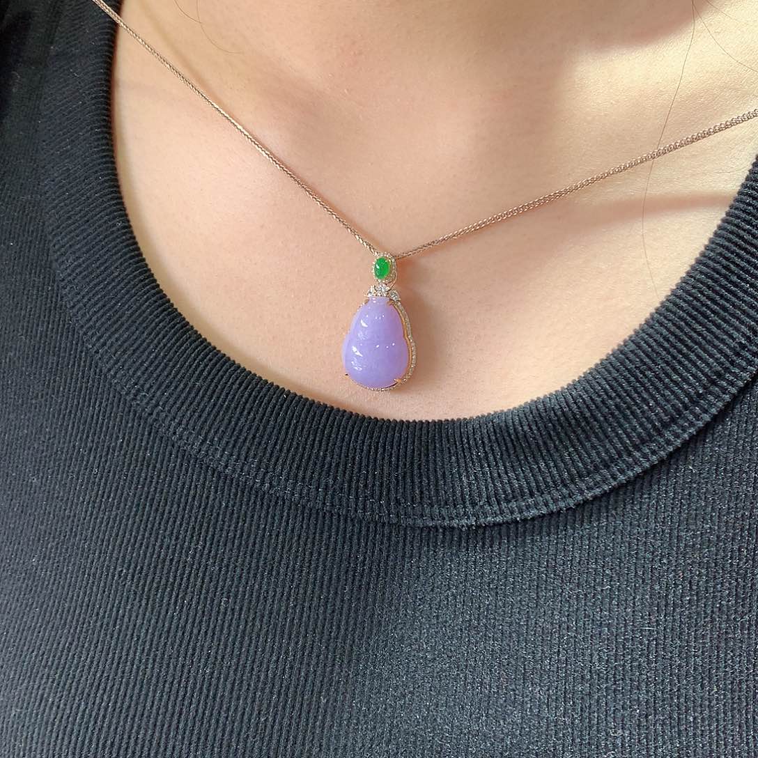 翡翠吊坠(赠链)18K金镶嵌