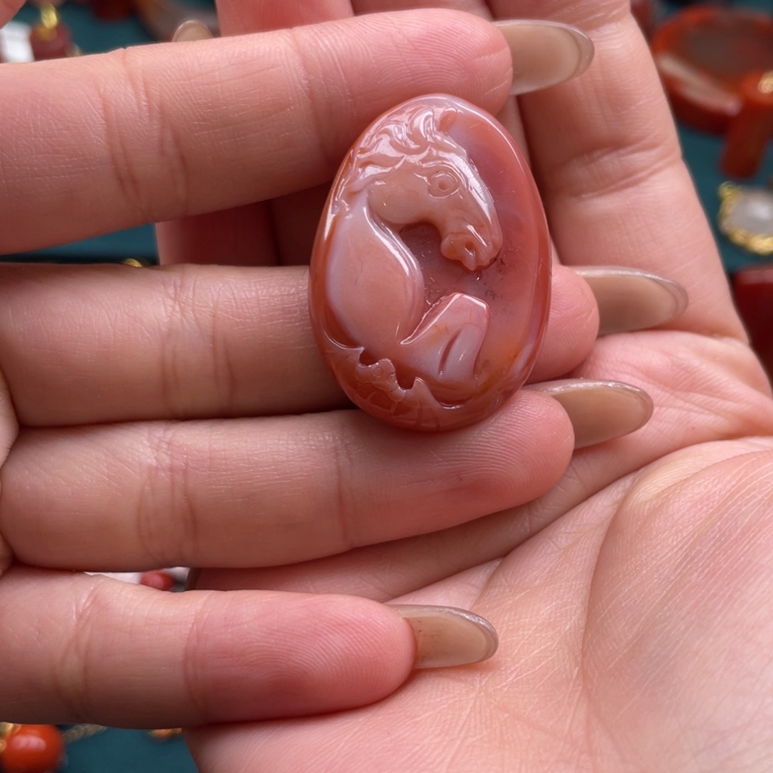 南红玛瑙未镶嵌川料南红马牌吊坠