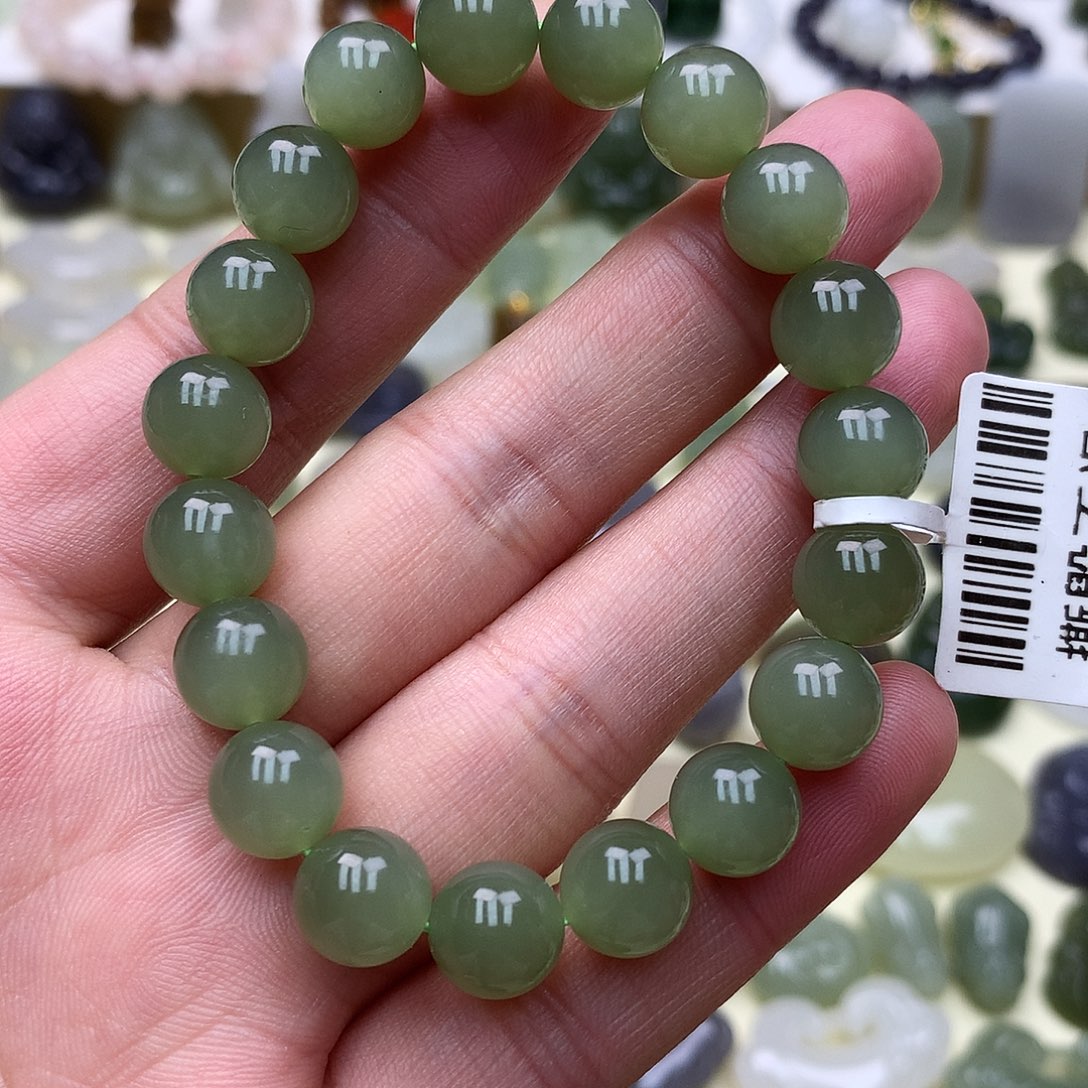 和田玉颈饰未镶嵌青*