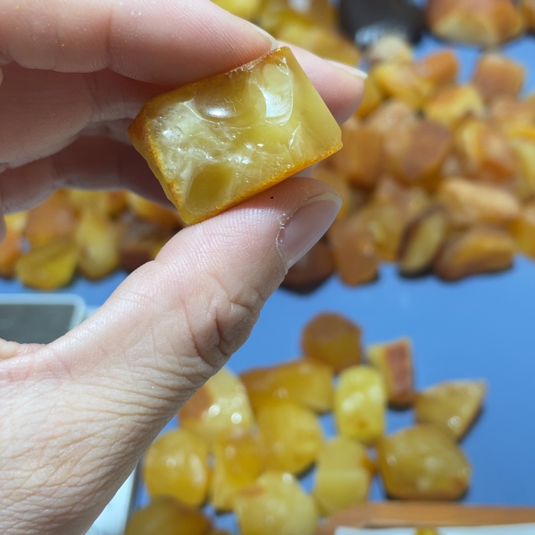 1***播定制蜜蜡未镶嵌随形