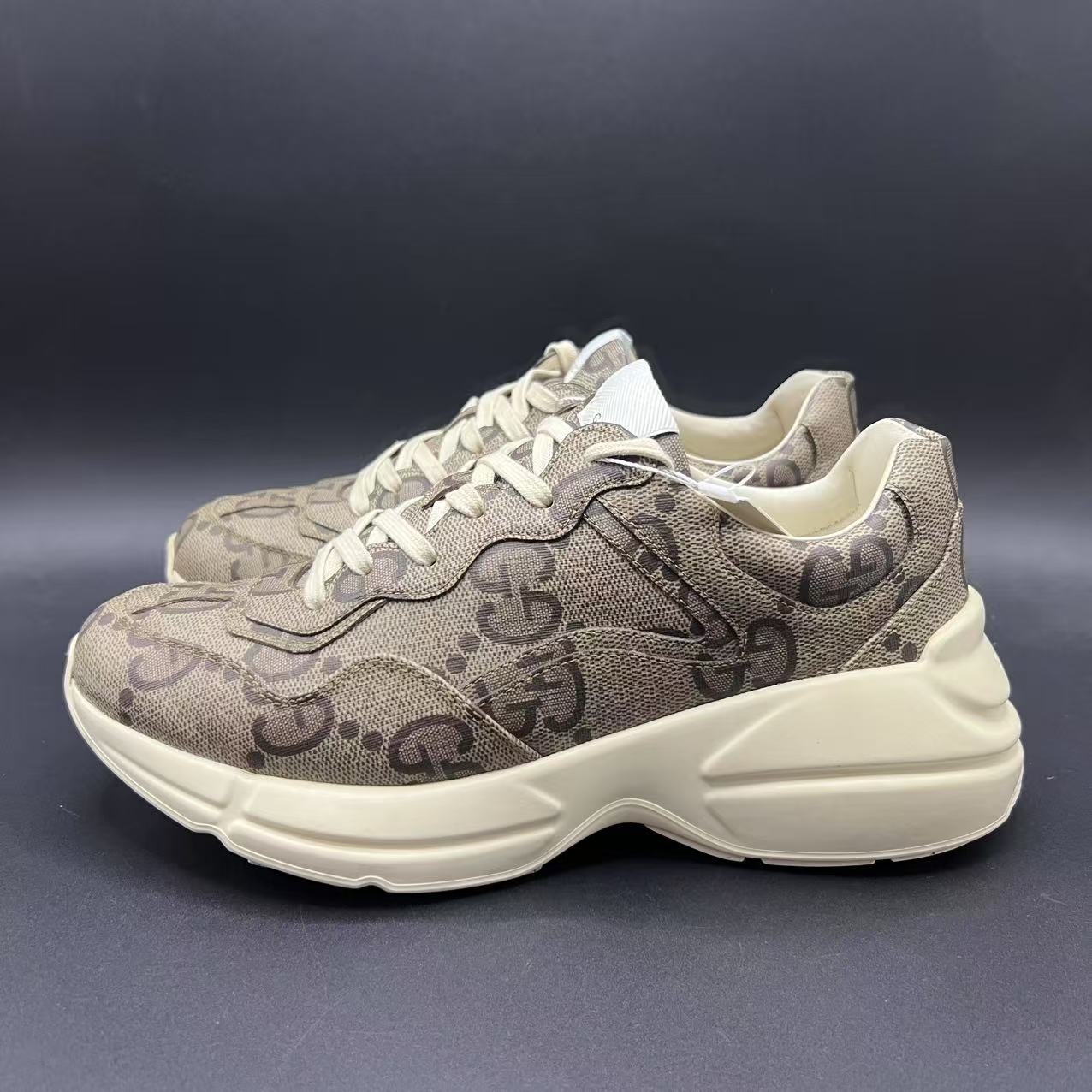95新 GUCCI/古驰 男士时尚百搭乌木色老花老爹鞋42码 xh069