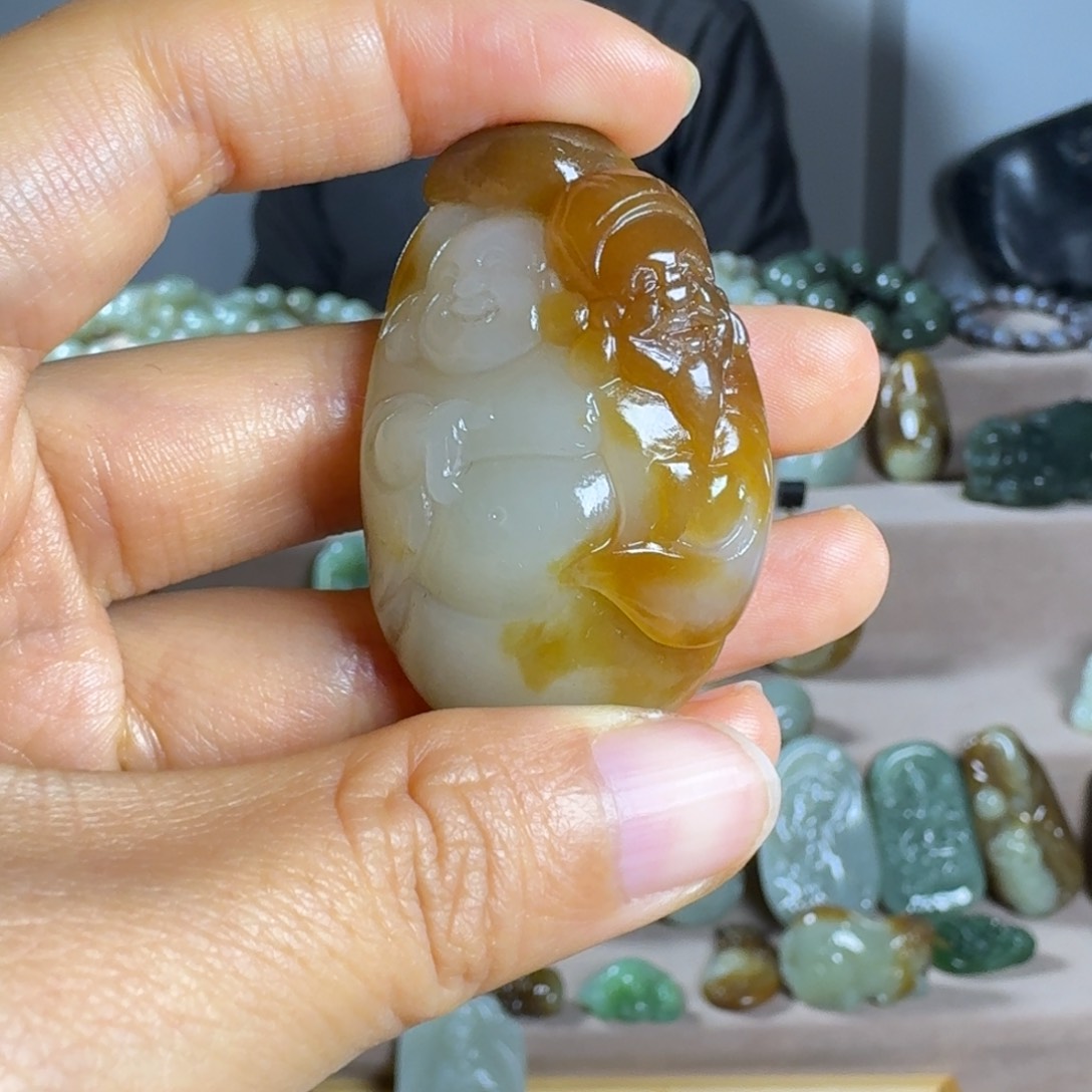 和田玉（糖玉）颈饰未镶嵌