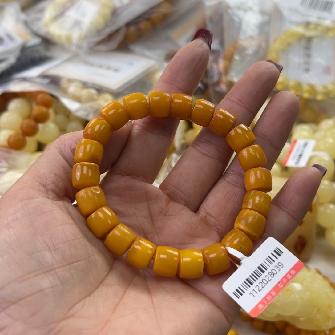 琥珀珠宝奇石未镶嵌