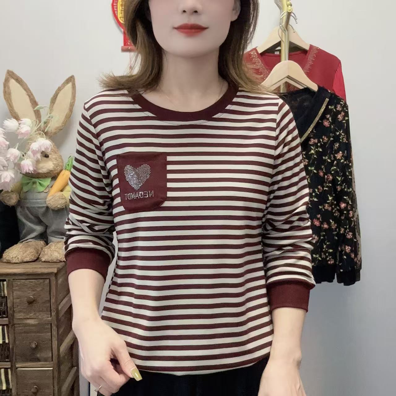 【丽姐家】春秋妈妈装圆领条纹中老年女装百搭条纹宽松极简风圆领