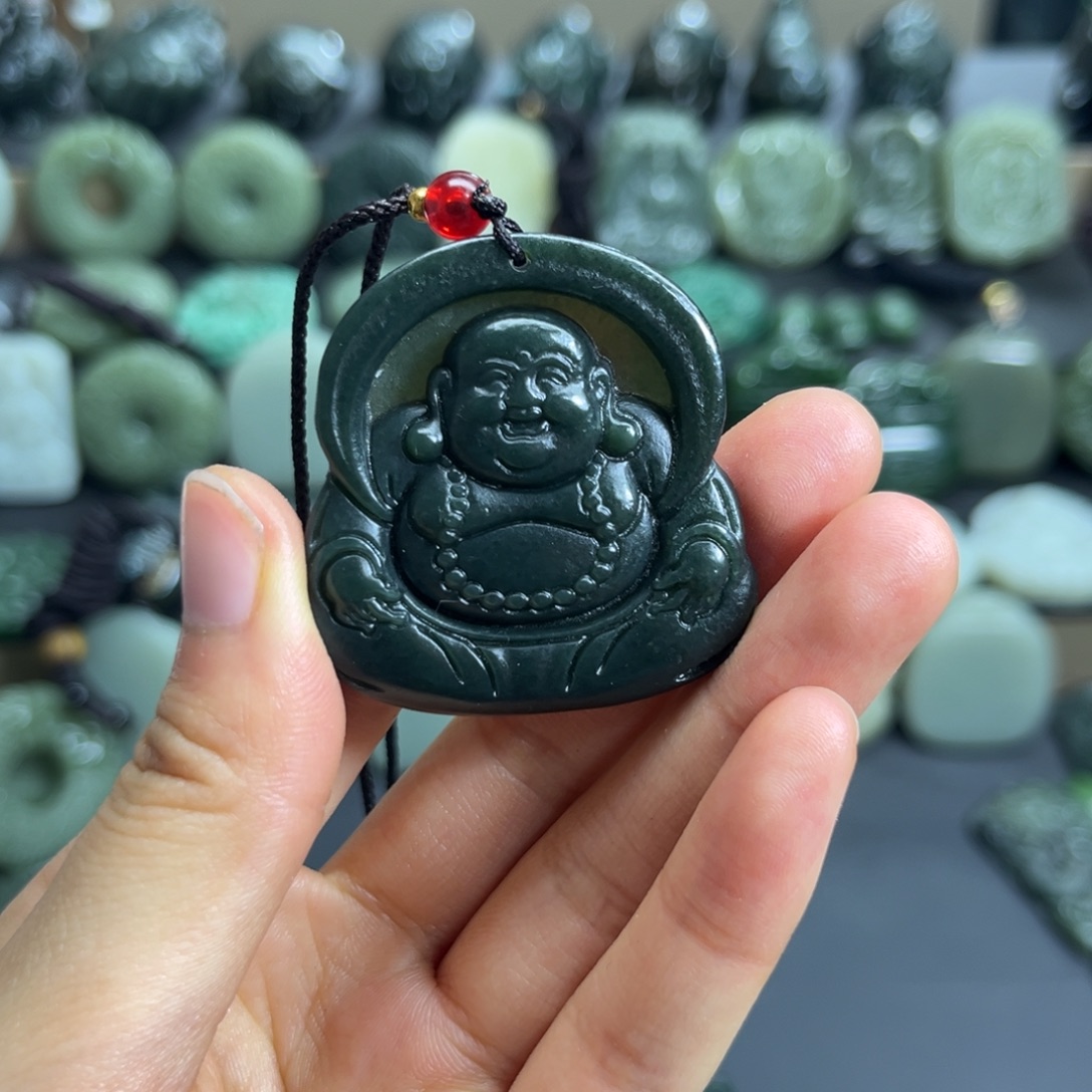 ^***）和田玉未镶嵌颈饰