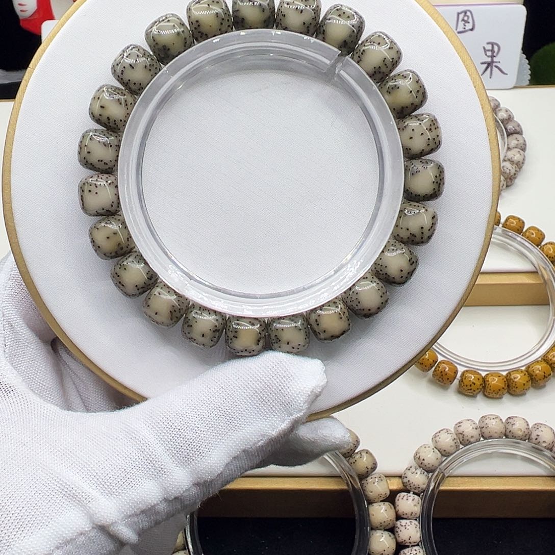 星月菩提手串绿冰糖10✖️9侧留白针尖星