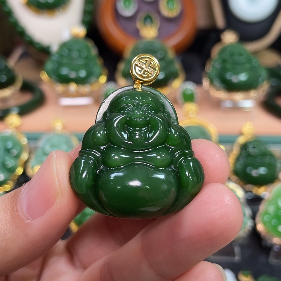 和田玉（碧玉）18K金镶嵌颈饰35mm