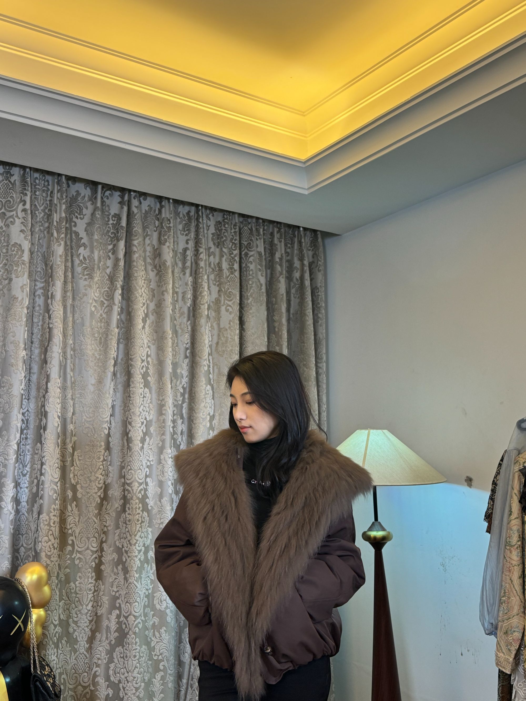2025新冬款外胎大毛领炸街百搭显瘦保暖气质穿搭阔太范女装