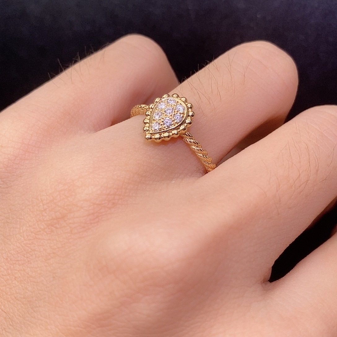 钻石戒指/指环18K金镶嵌小水滴k黄