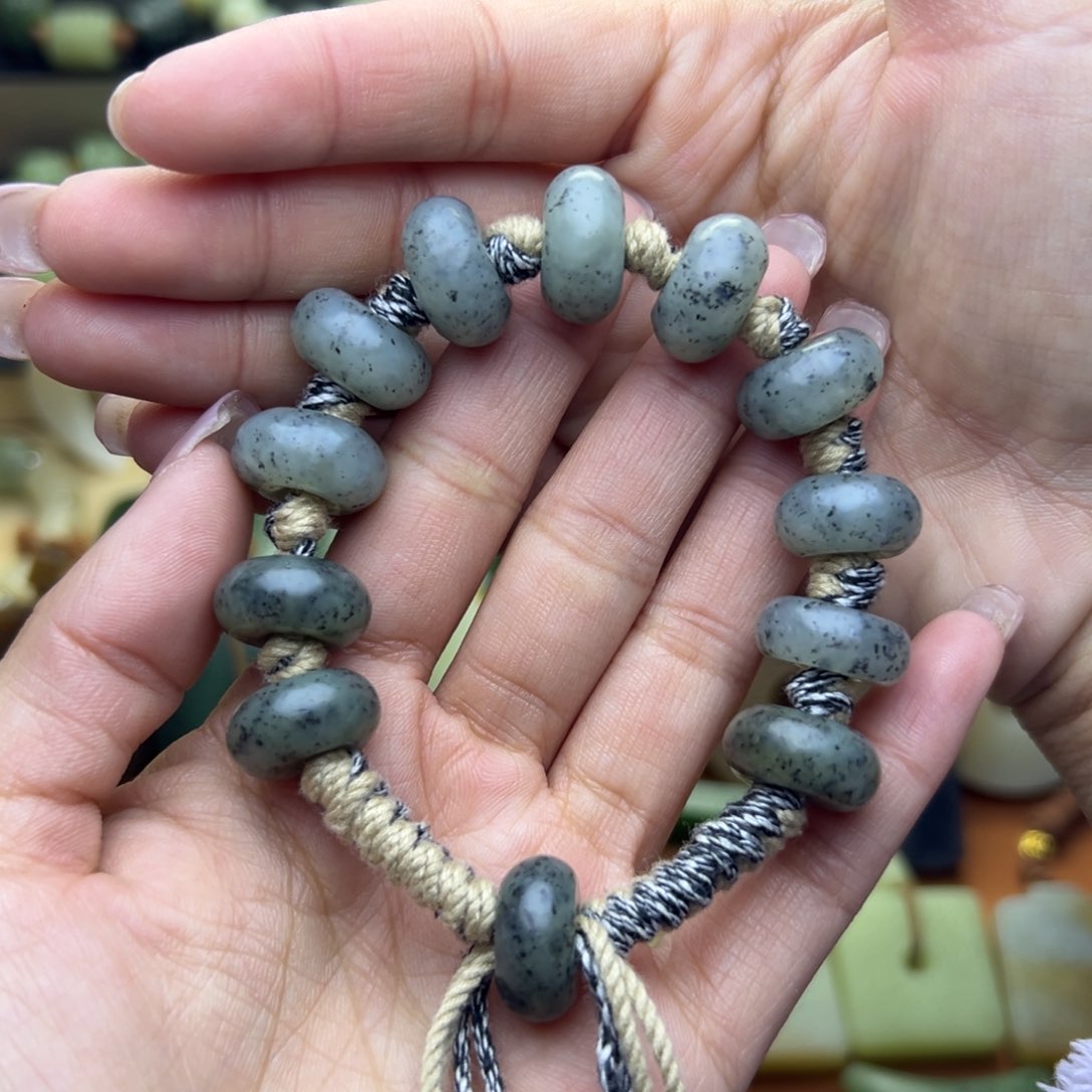 未镶嵌手链和田玉