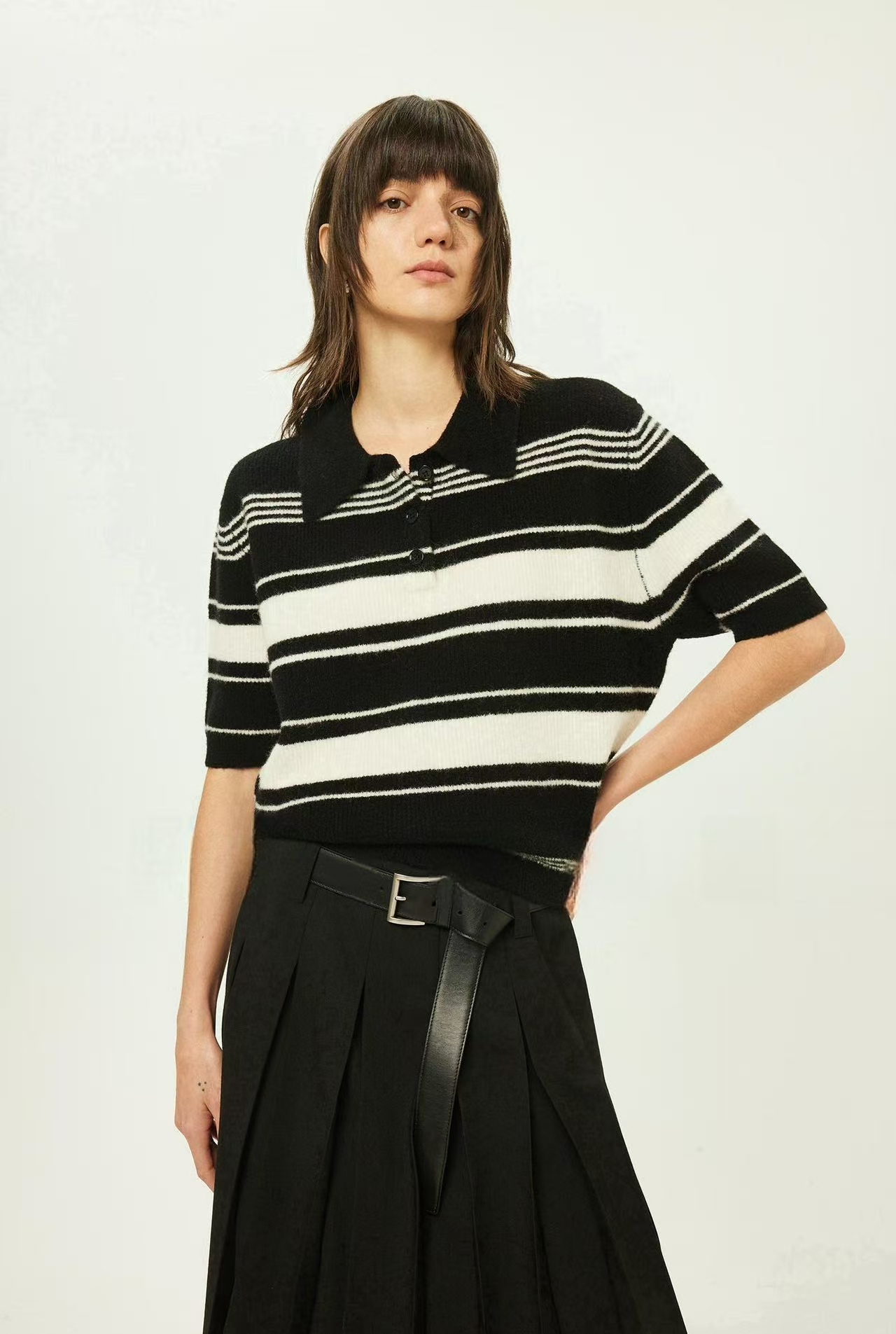 时髦拼色轻盈翻领针织衫秋冬羊毛polo条纹针织短袖上衣 AW25003