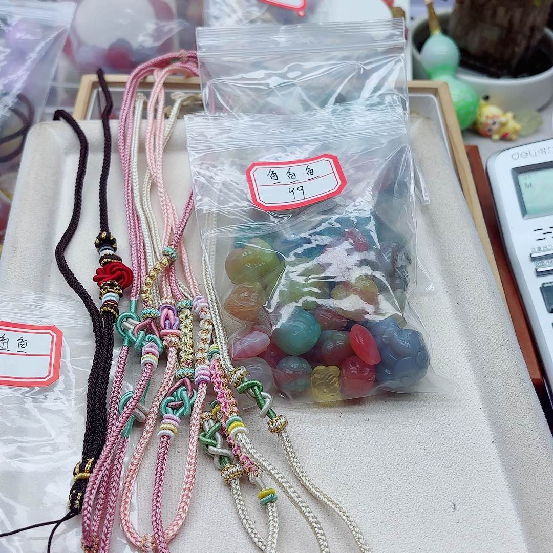 玛瑙/玉髓未镶嵌手链盐源99