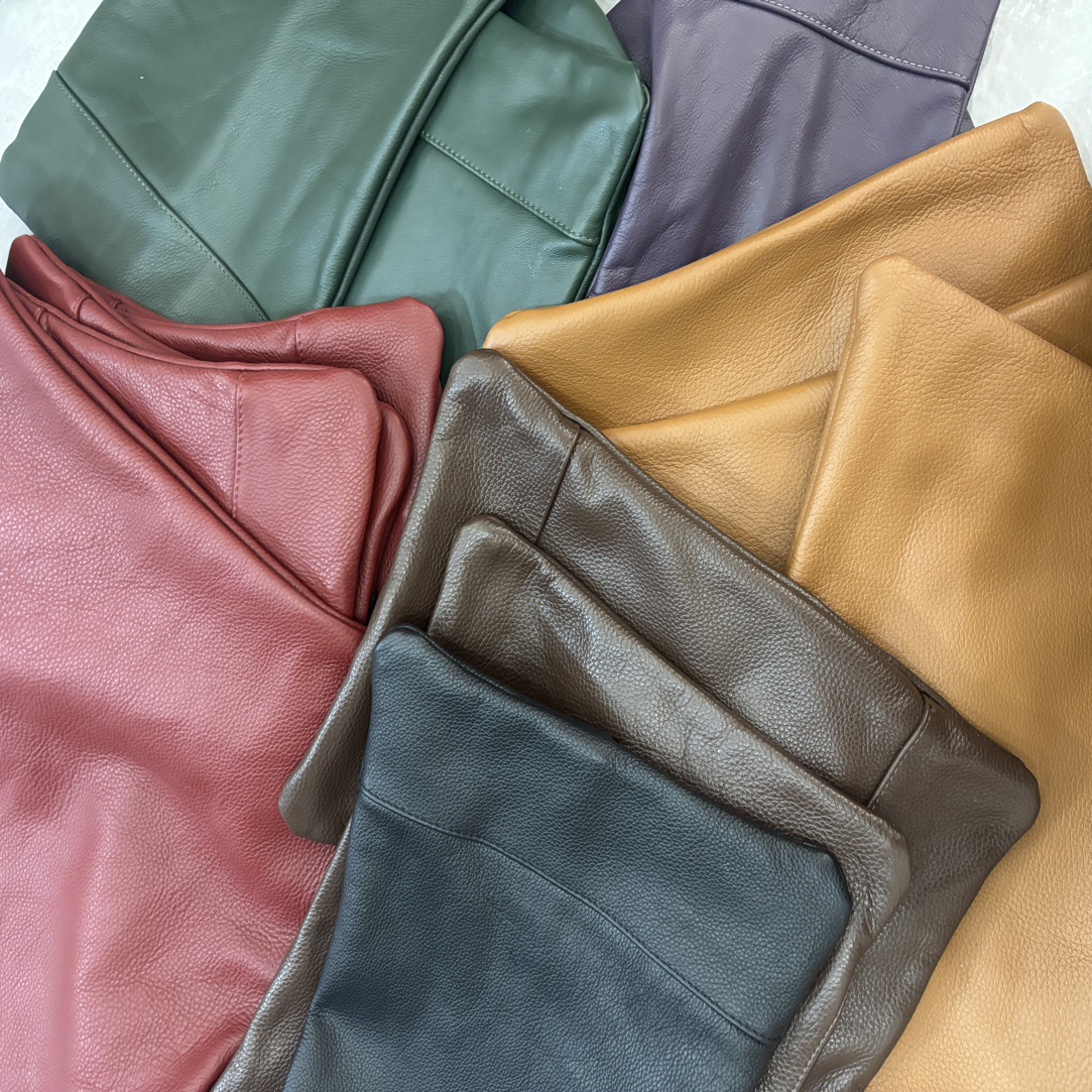 头层牛皮柔软抱枕靠垫简约纯色家用榻榻米靠背床头靠垫订制连接