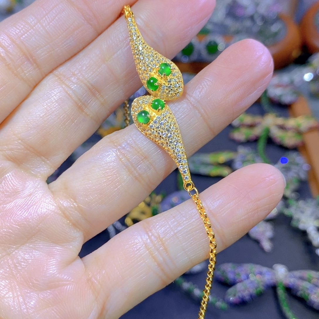 翡翠颈饰合金天然翡翠