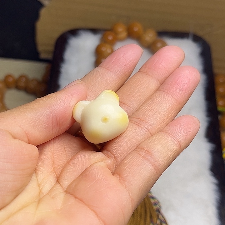 吊坠猴头核桃熊头