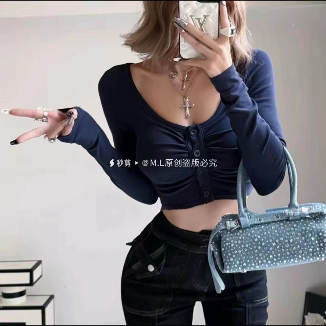 ［魔鬼身材］ 巨辣短款排扣ins风百搭有胸垫上衣