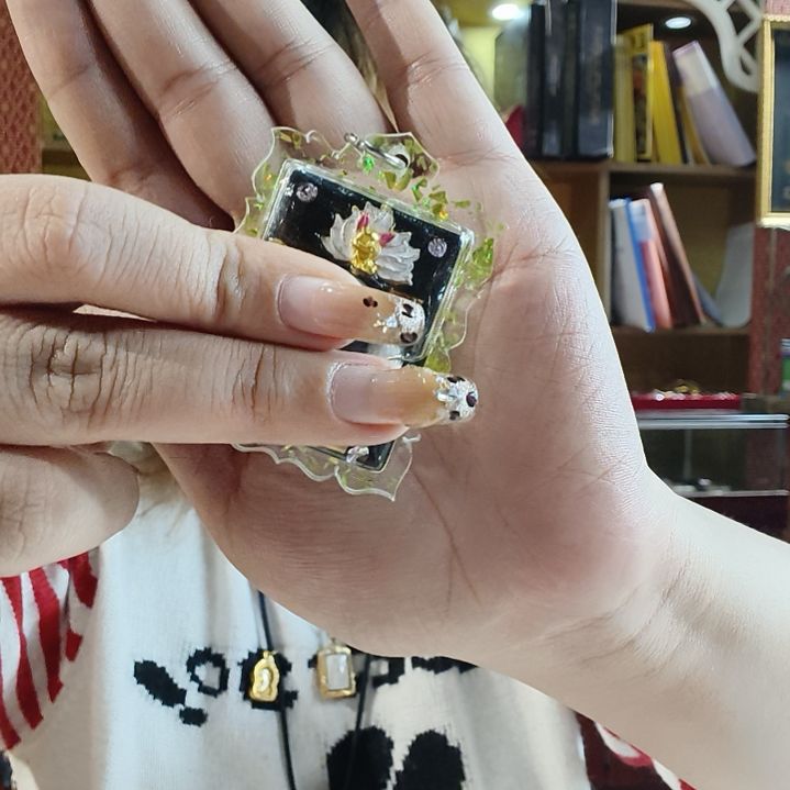 泥塑姐姐吊坠福莉