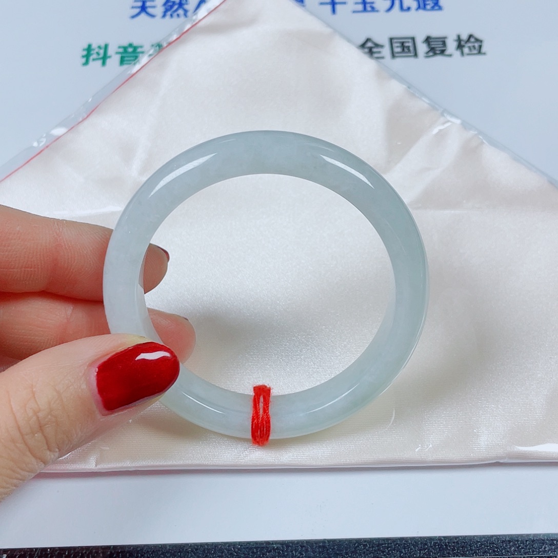 翡翠未镶嵌手镯圈口55宽12厚8