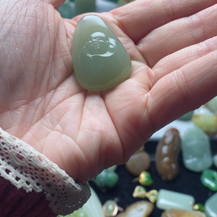 和田玉吊坠未镶嵌