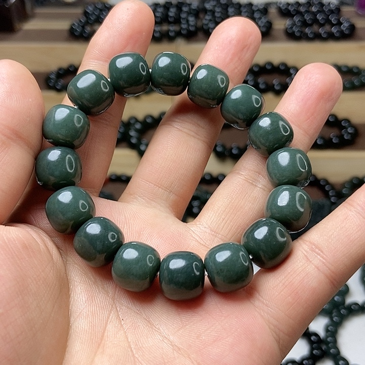 手链未镶嵌和田玉（青玉）卡14老型