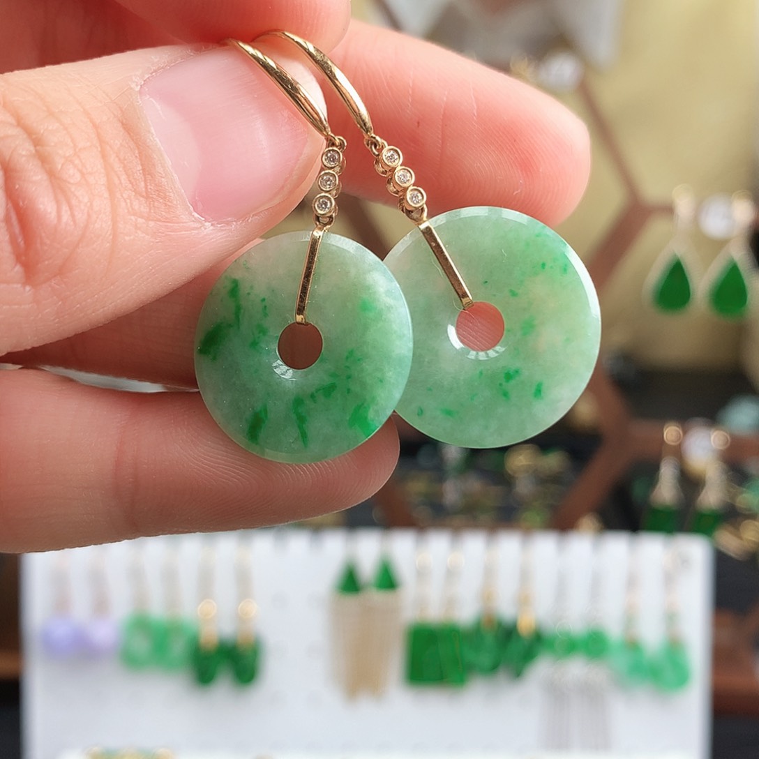 翡翠耳饰18K金镶嵌耳饰