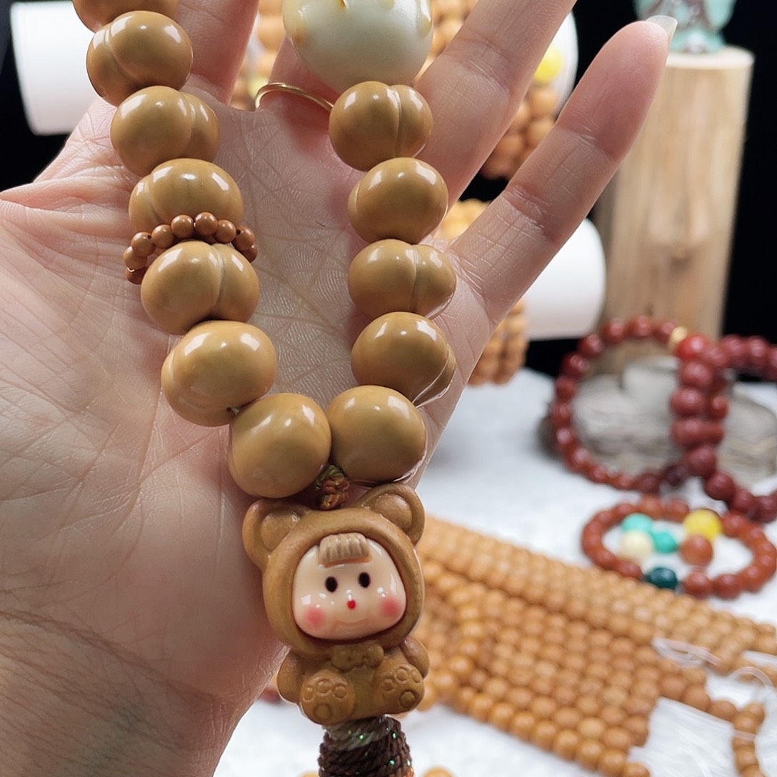 猴头核桃吊坠屁桃