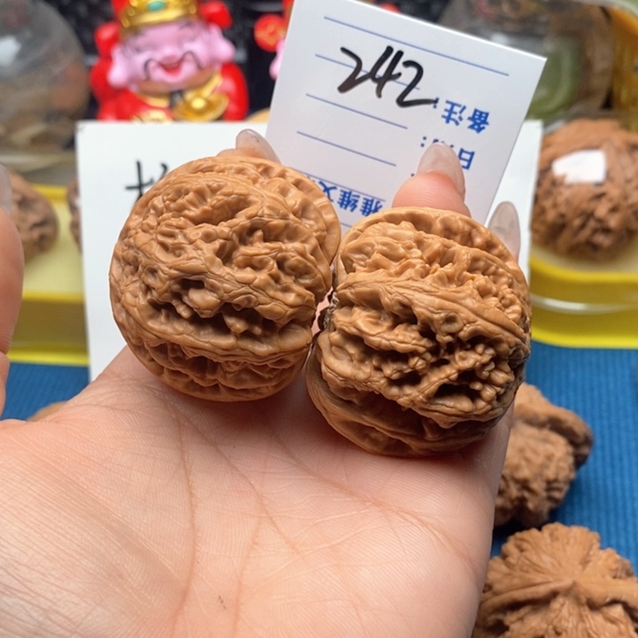 文玩核桃把件242号45平谷粗筋