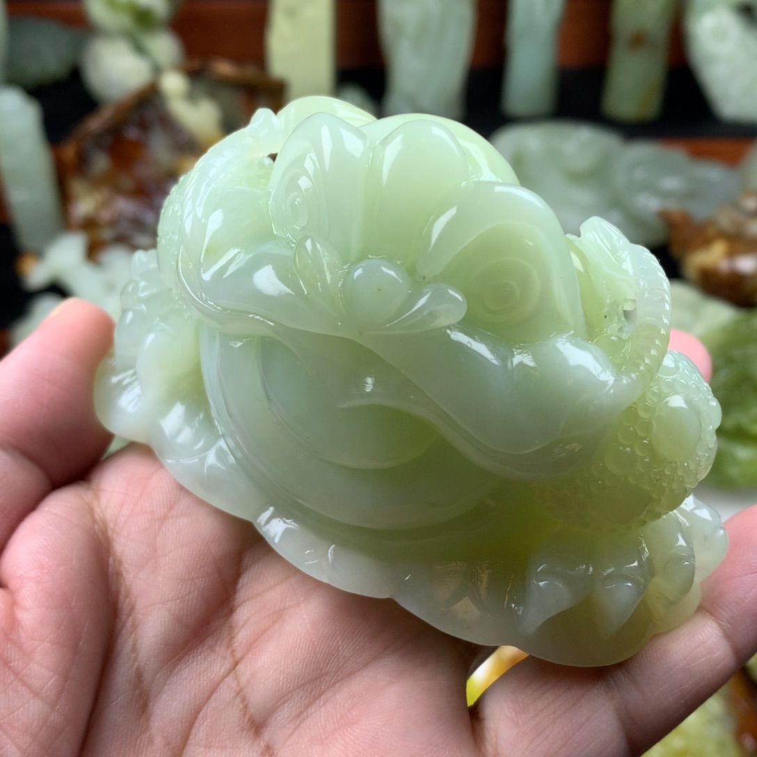 岫玉手把件未镶嵌