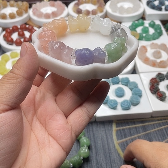 石英质玉（非洲翠）合金手串