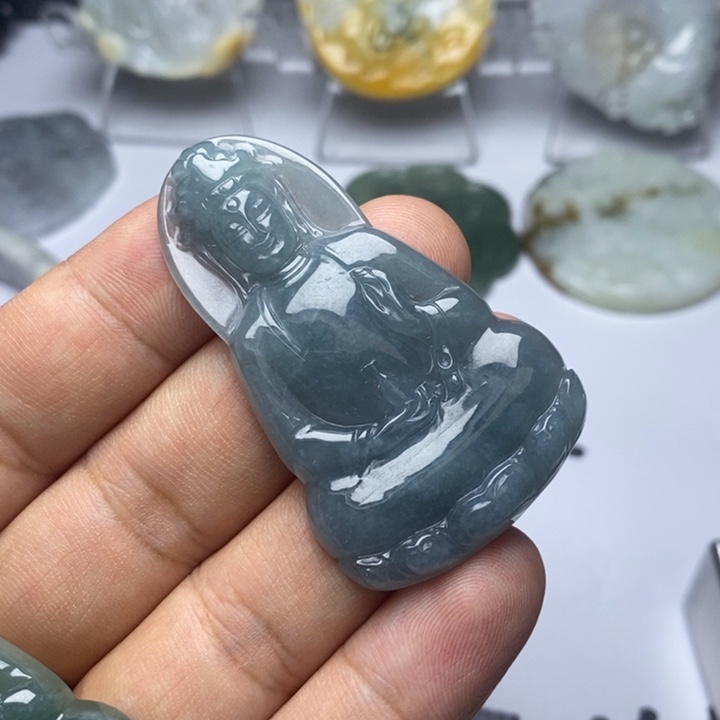 翡翠未镶嵌颈饰快**生翡翠