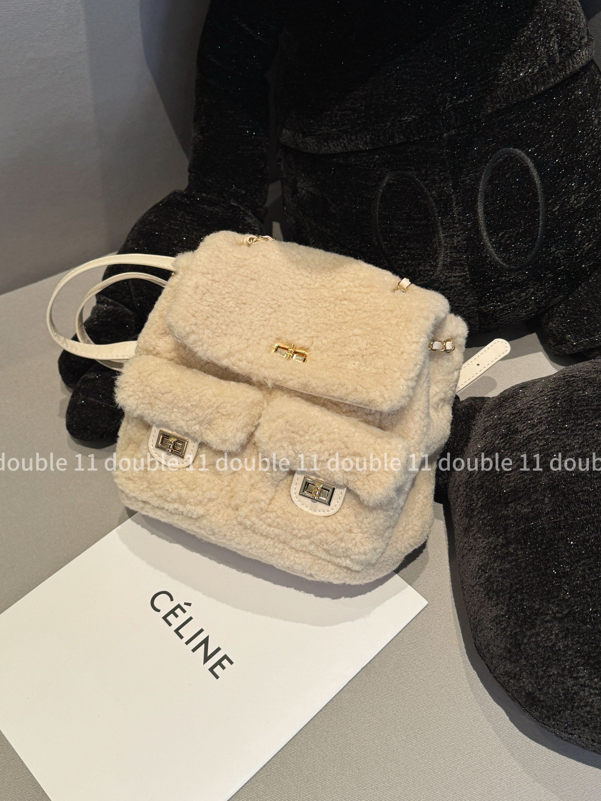 纯色法式迷你款日韩拉链双肩包毛绒包毛毛包E12533