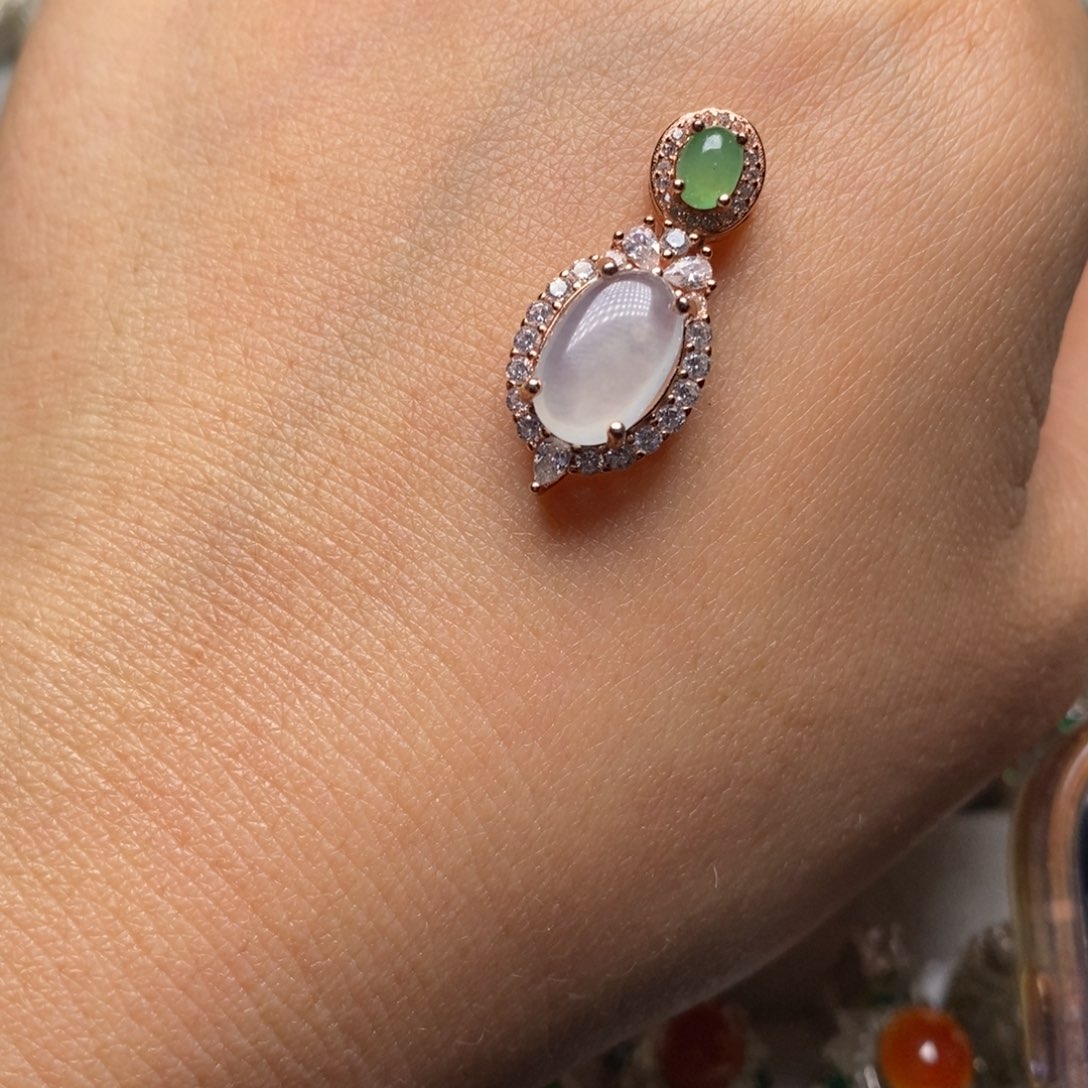 翡翠颈饰银S925镶嵌吊坠