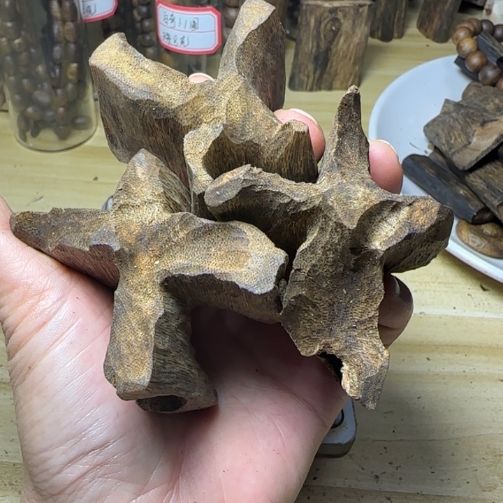 木c****l塘结十字架老料67克