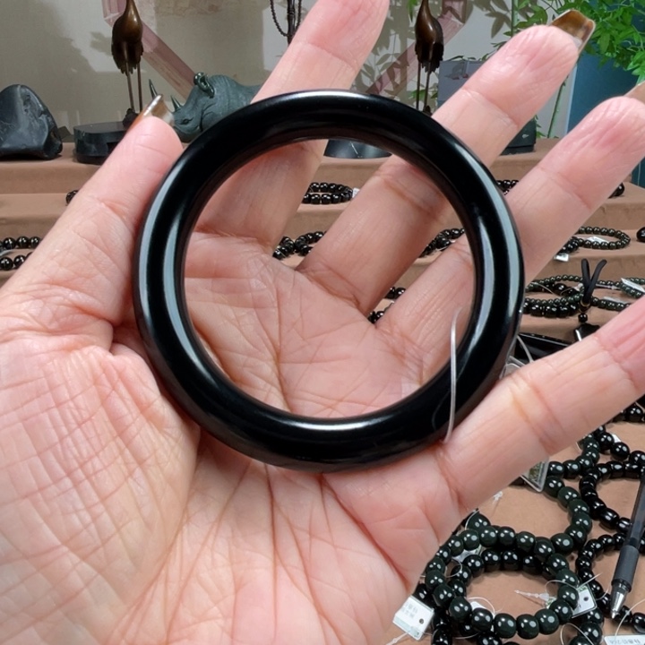 长***留和田玉未镶嵌手链