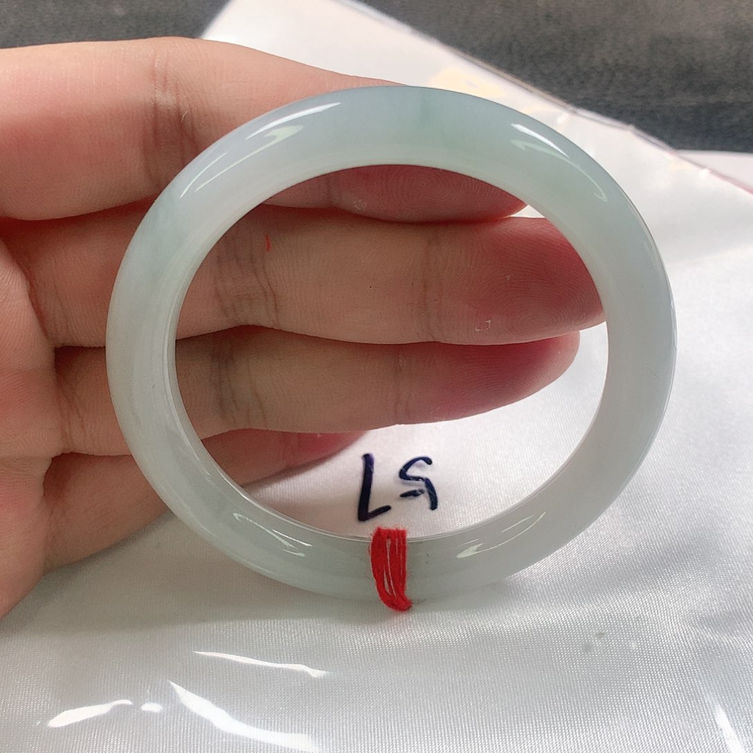 未镶嵌手镯（圆镯）翡翠333号