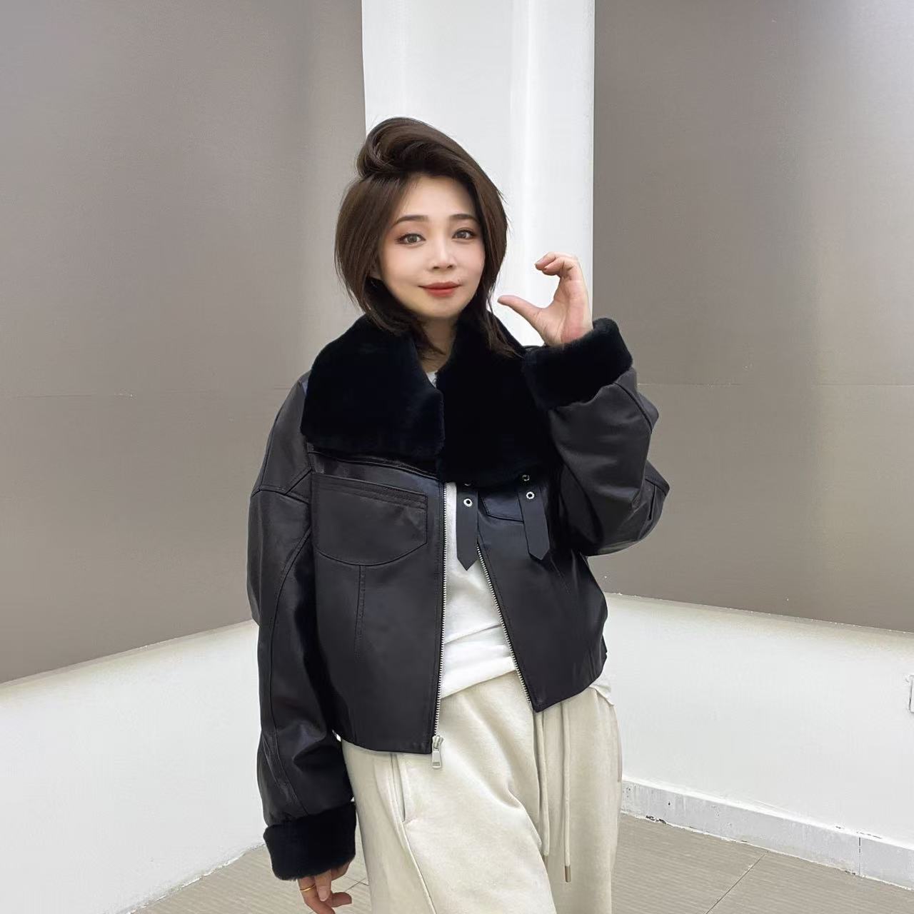萍萍.Yunshang | 25海宁秋冬新款绵羊皮真皮羽绒鹅绒外套-9969