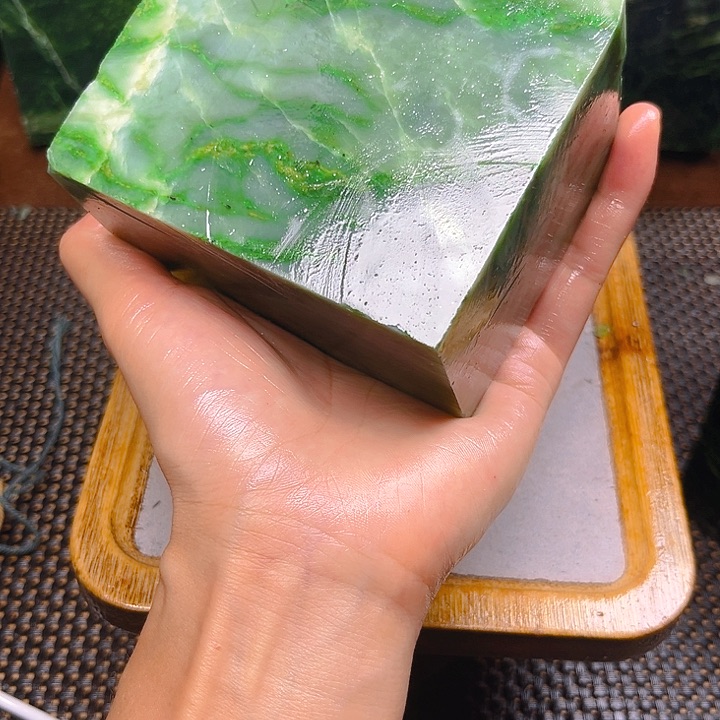 未镶嵌和田玉珠宝半成品伊***斯