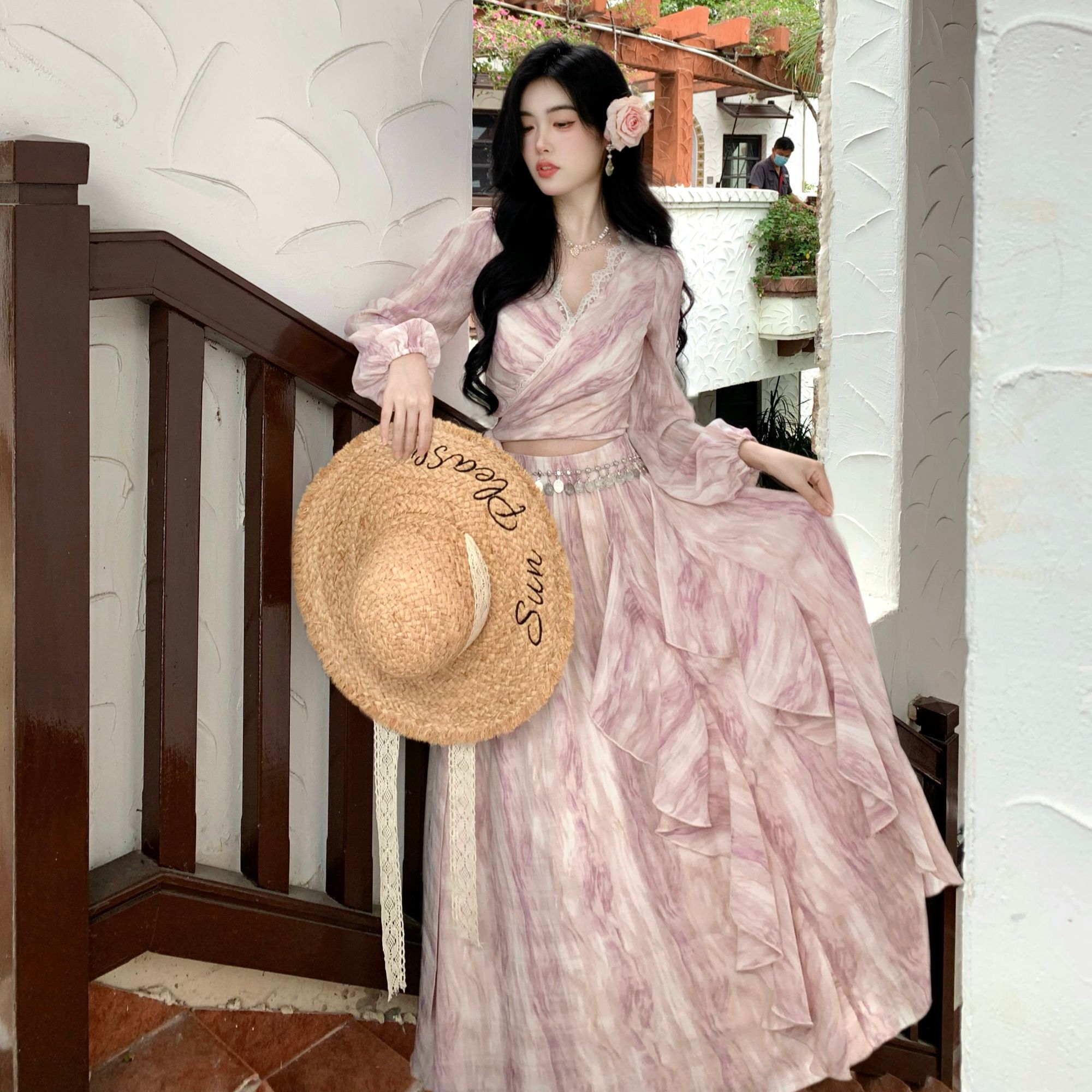 Blovelan【会会】紫雾鸢尾 蕾丝花边短上衣+A字亮片半裙晕染套装