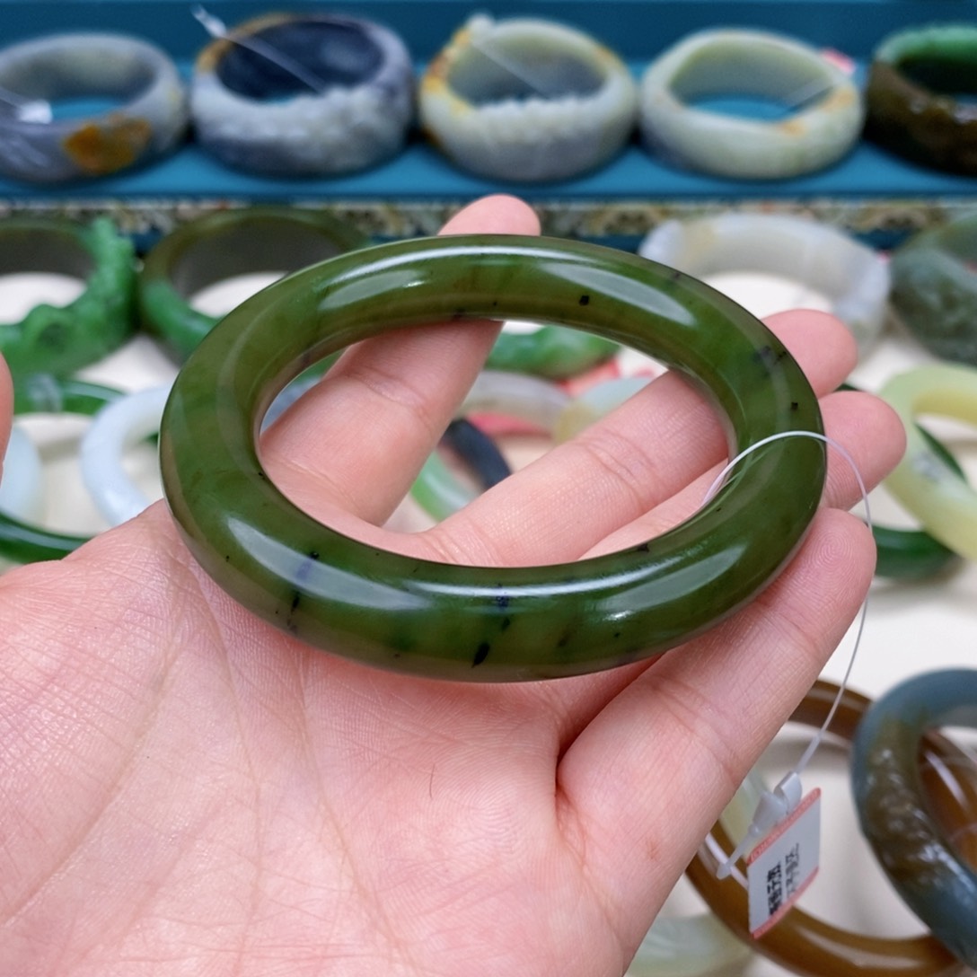 和田玉手镯56.9未镶嵌