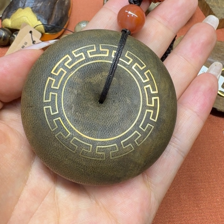 大叶紫檀（黑酸枝木类）