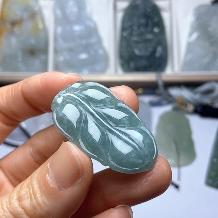 翡翠未镶嵌挂件翡翠