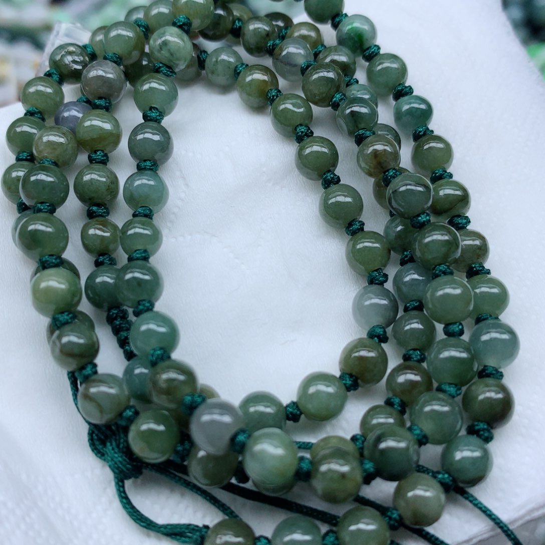 翡翠未镶嵌颈饰珠子
