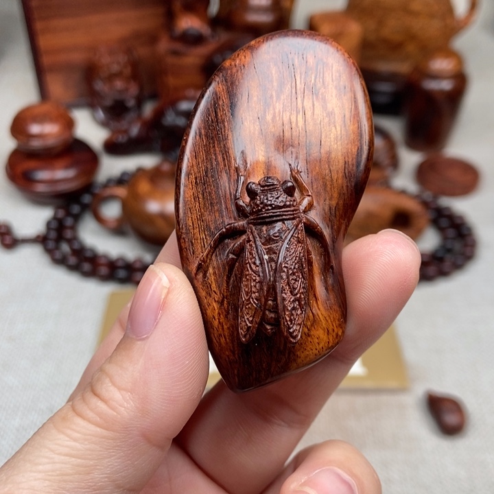 花梨木类端景台一夜暴富