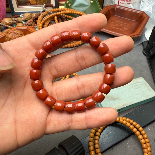南红手串单圈卡9克重27.5克